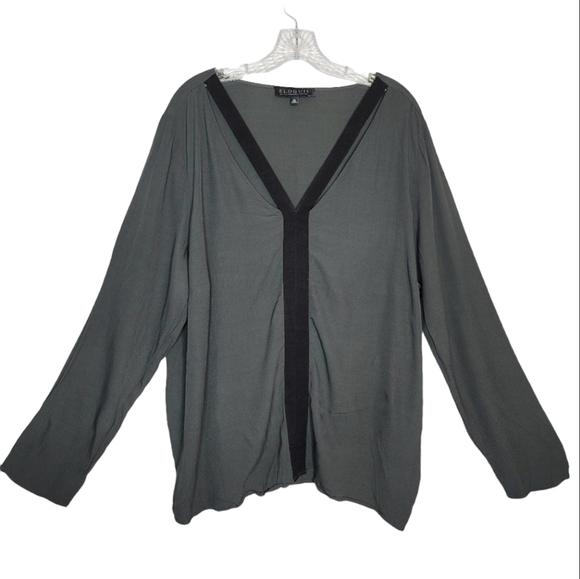 Eloquii Tops - Eloquii Olive Grey Top
